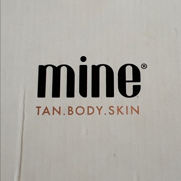 New In Box- Mine Bronze Babe Spray Tan Kit - Pink - Picture 4 of 4